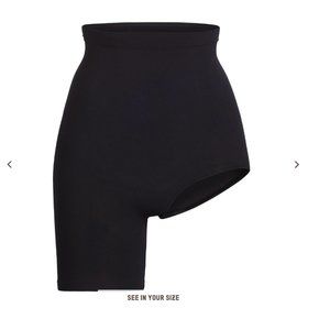 SKIMS Solution Short #1 color Onyx  size XXS/XS